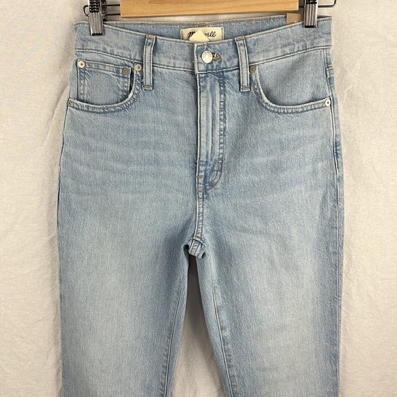 Madewell 25 Tall Slim Demi-Boot Jeans in Bellmeade Wash - Picture 8 of 9